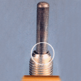 glow-plug-probe-in-contact-with-glow-plug2