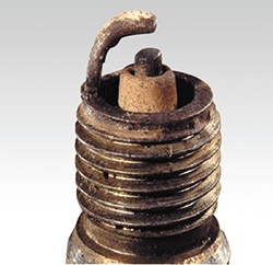 worn-out-spark-plug2